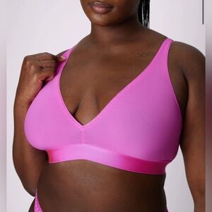 Plunge bralette in Festival Fuscia